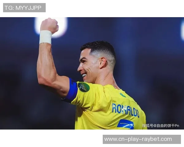 C罗禁区内精彩瞬间连连失误脚后跟射门因越位被判无效 C罗禁区内精彩瞬间连连失误脚后跟射门因越位被判无效